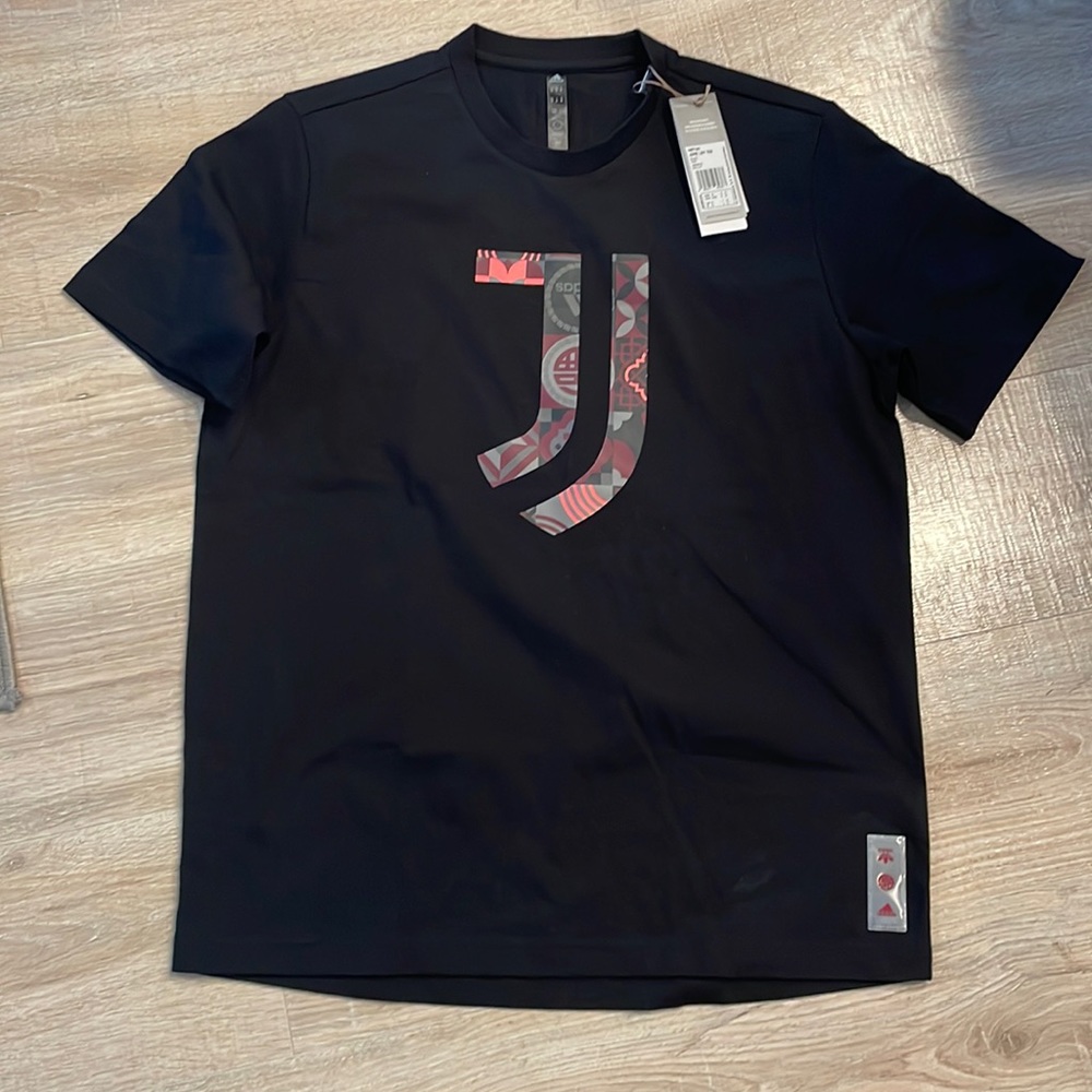 NWT Juventus Adidas black tshirt size Medium